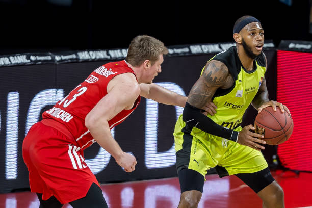 埃贝尔：若球员能进球、经验丰富我们愿租借，雅克松满足条件