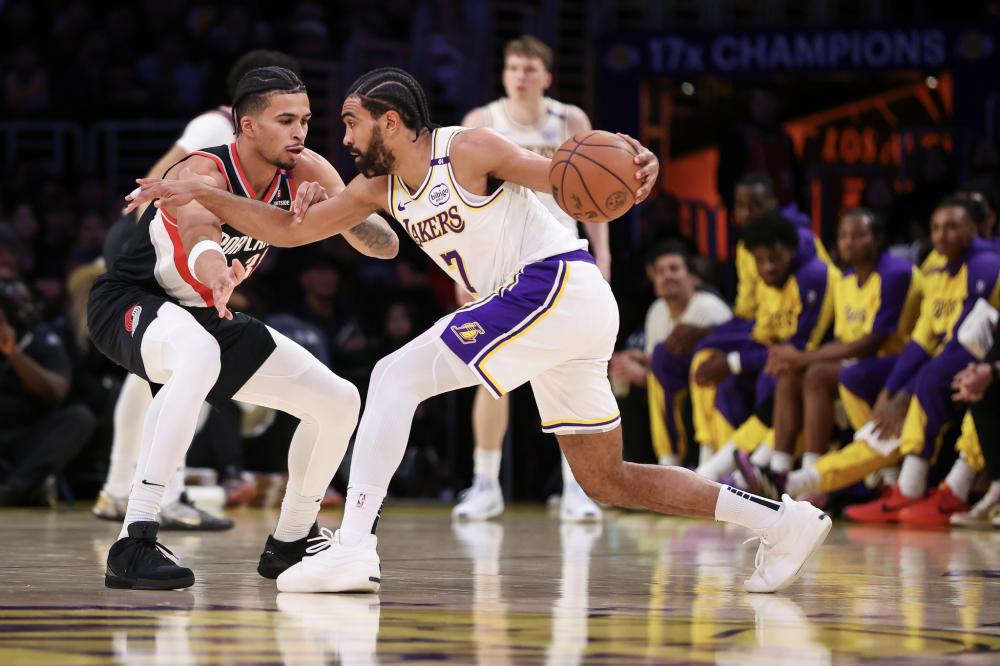 湖人赛季首次胜率达50% 紫金军团或能复制20年夺冠剧本