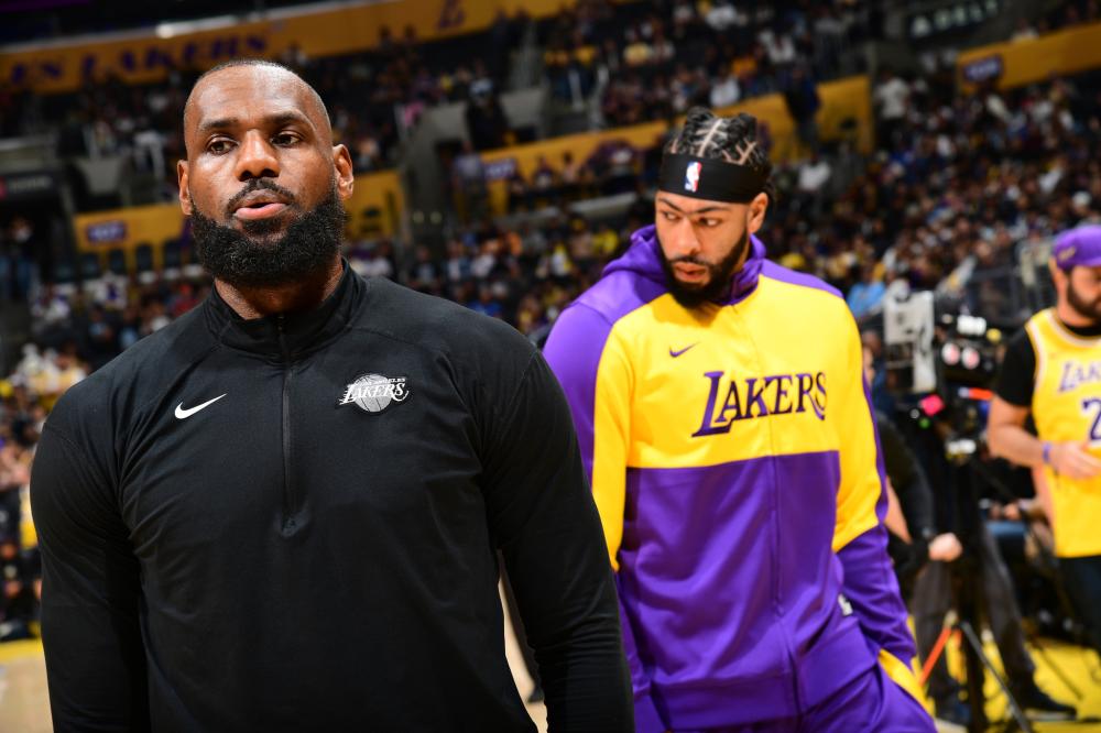 无论左右两 无论左右两